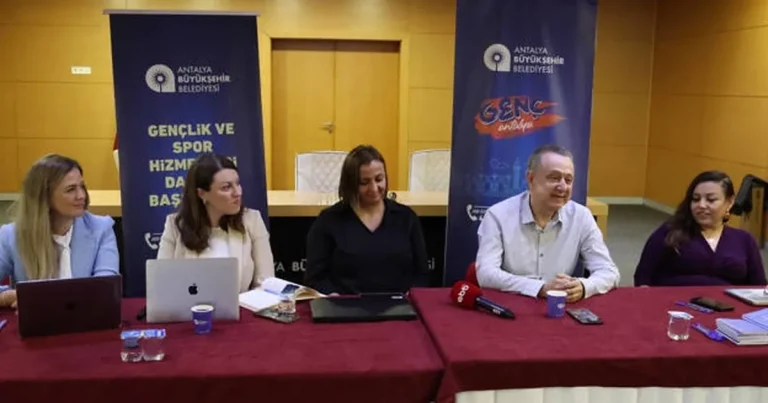 antalya-buyuksehir-genclik-calismalarini-gelistiriyor-hYa8UQDS.webp