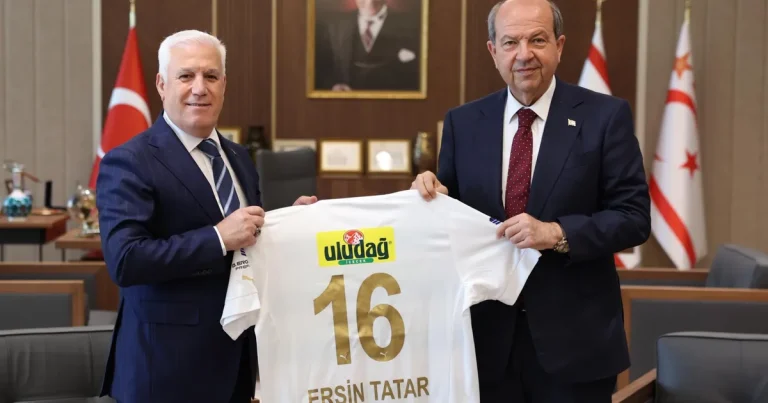 baskan-bozbeyden-kktc-cumhurbaskani-tatara-ziyaret-AVUSfMHK.webp