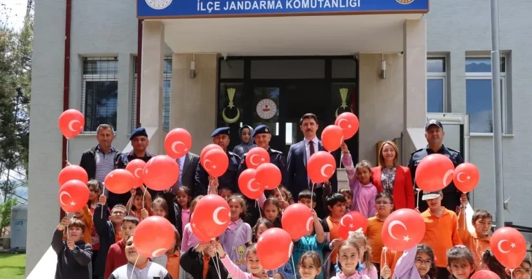 bilecik-pazaryerinde-500-ogrenci-jandarma-komutanliginda-4OcjWqJj.webp
