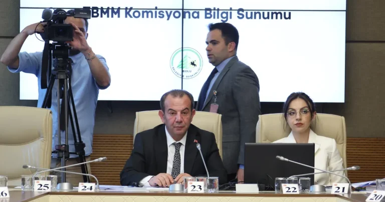 bolu-kartalkaya-otel-yangini-komisyonda-baskan-ozcandan-denetim-yetkimiz-yok-savunmasi-FfMyxjx8.webp