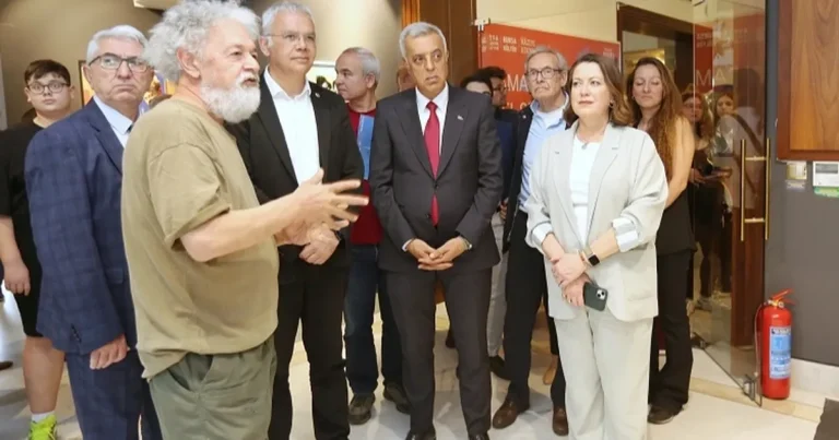 bursa-buyuksehirden-n-zim-hikmet-anisina-sempozyum-OhlSp5tz.webp