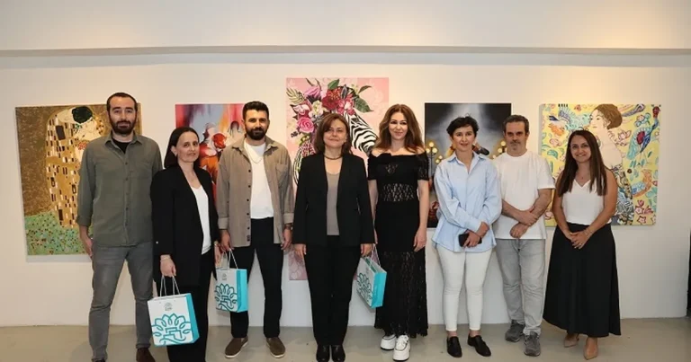 bursa-niluferde-yetiskinlerin-sergisi-izlenime-acildi-ip21cpH7.webp