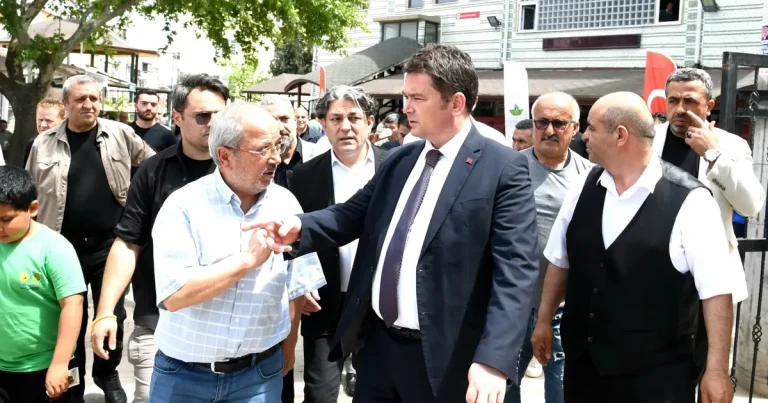bursa-osmangazide-baskan-aydin-gunestepe-sakinleriyle-bulustu-ca4tNJ9Q.webp