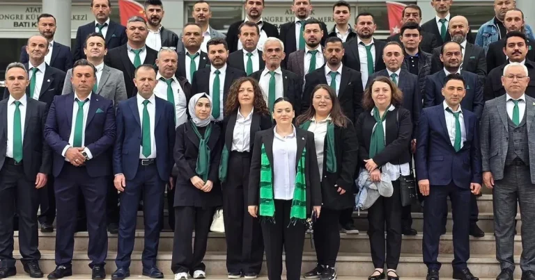 dagderde-ilk-kadin-baskan-derya-basak-OhYZJWlC.webp