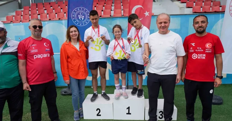 dosd-meram-spor-kulubune-madalya-yagmuru-IRB2L5Jd.webp