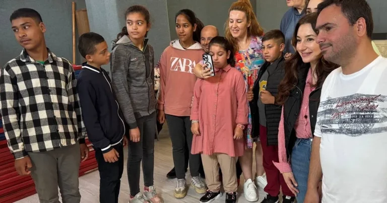 engelsiz-hobi-atolyelerinde-ozel-ogrenciler-arkadasliklarini-pekistiriyor-G7NDya57.webp