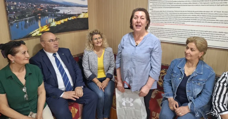 gebze-kai-derneginden-anlamli-anneler-gunu-mPQv1MkX.webp