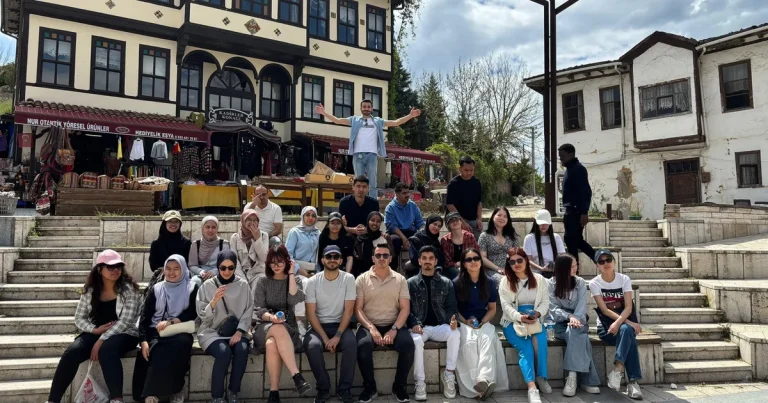 gencler-sakaryayi-buyuksehirle-kesfetti-5N1dprOh.webp