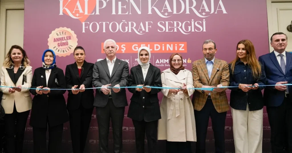 istanbul-pendikte-kalpten-kadraja-sergisi-acildi-n7HcwcG9.webp