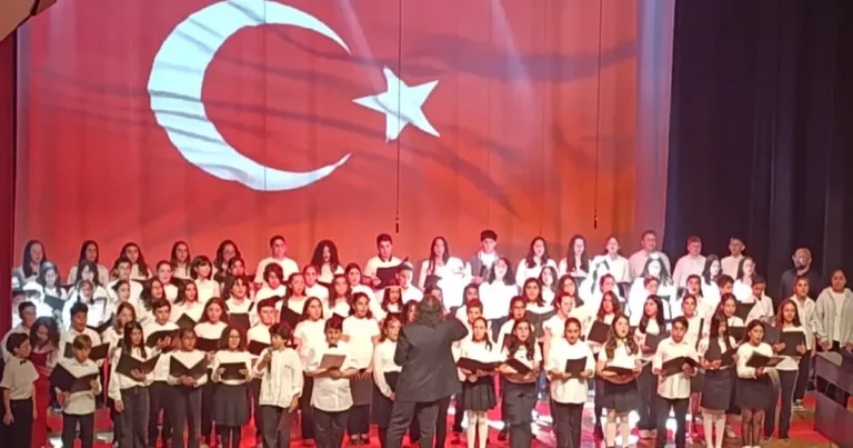 istanbul-silede-87-kisilik-cocuk-korosuna-yogun-ilgi-4s7TjOyD.webp
