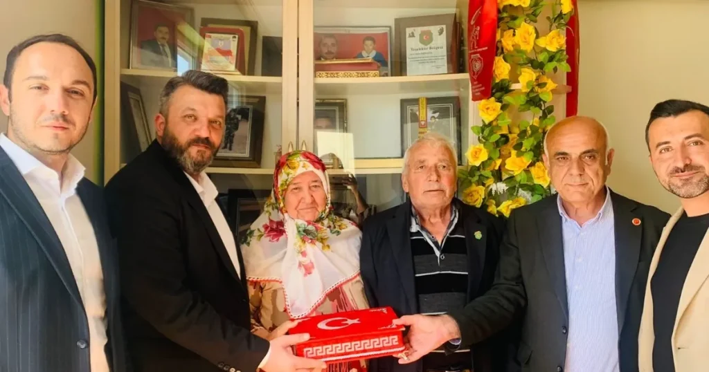 izmit-belediyesi-sehit-ailelerini-yalniz-birakmiyor-Thi4lb5e.webp