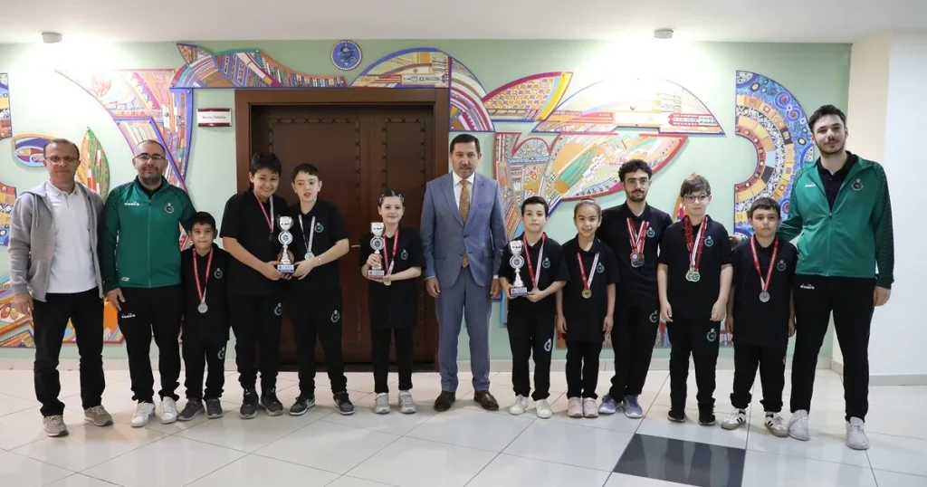 karatayin-gururlarindan-baskan-kilcaya-ziyaret-HuZgbDw8.webp