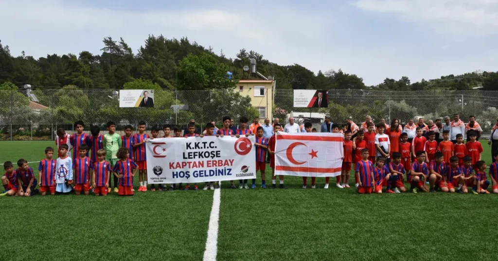 kktcli-minikler-antalya-kumlucada-dostluk-macinda-s97kV16L.webp