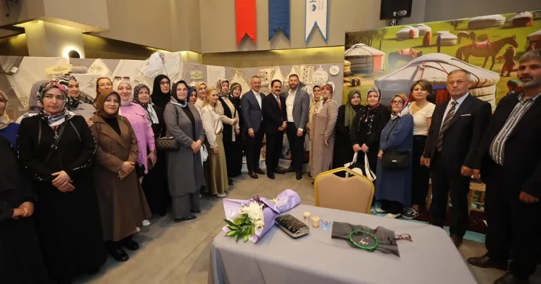 ko-mek-basiskele-ilce-sergisinde-tarim-vurgusu-gK8WZB4j.webp