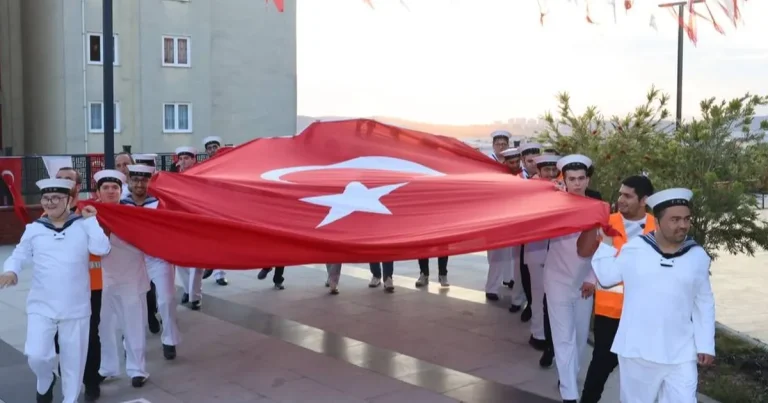 kocaeli-cayirovanin-ozel-askerlerine-kina-gecesi-4yx81Omd.webp