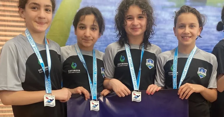 kocaeli-cayirovaya-turkiye-yuzme-sampiyonlugu-geldi-KUAtCLmR.webp