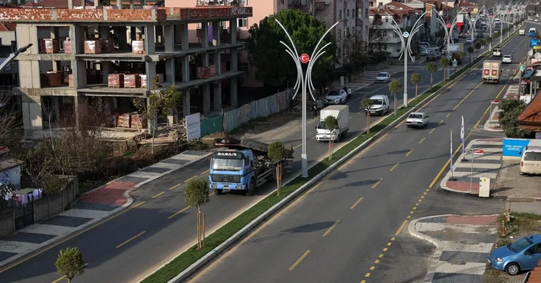 sakarya-buyuksehirden-sehrin-dort-bir-yanina-yesil-dokunus-TxvzEBRc.webp